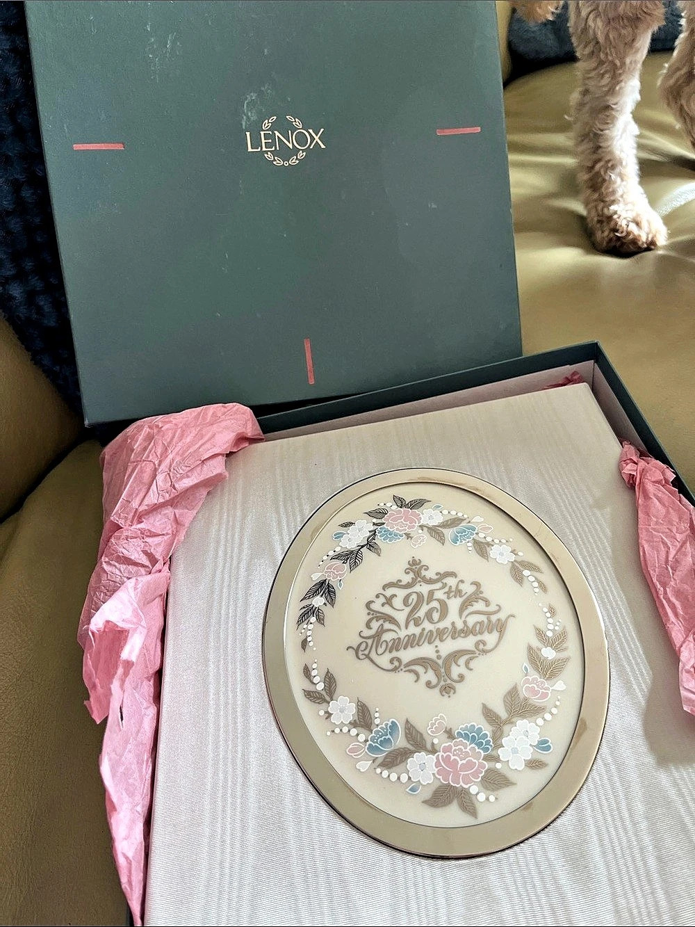 Vintage Lenox 25th Anniversary Floral Anniversary photo album in Cream Like New